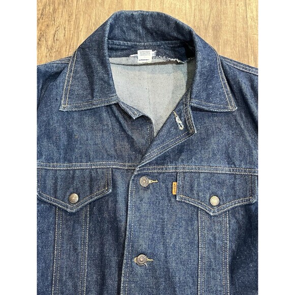 Vintage Levi's Orange Tab Long Split Tail Dark Denim Chore Jacket Men's Size M - Picture 2 of 15